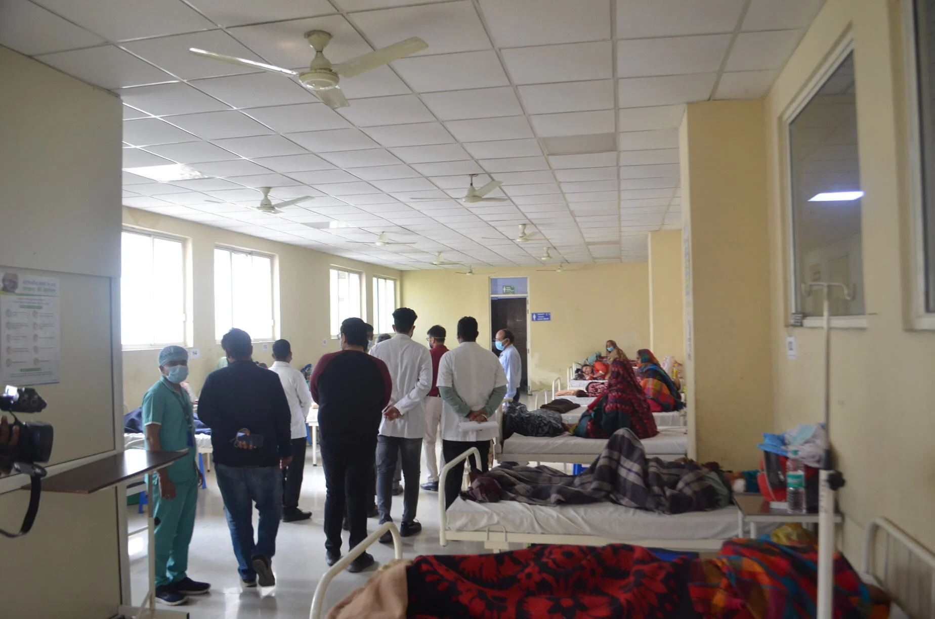 Many People in General Ward of GS Hospital